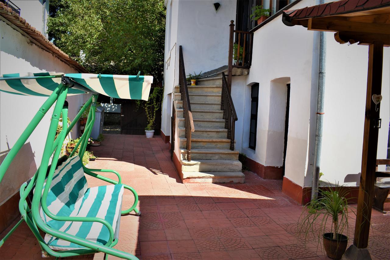 Hotel Bilyana Lowetsch Exterior foto