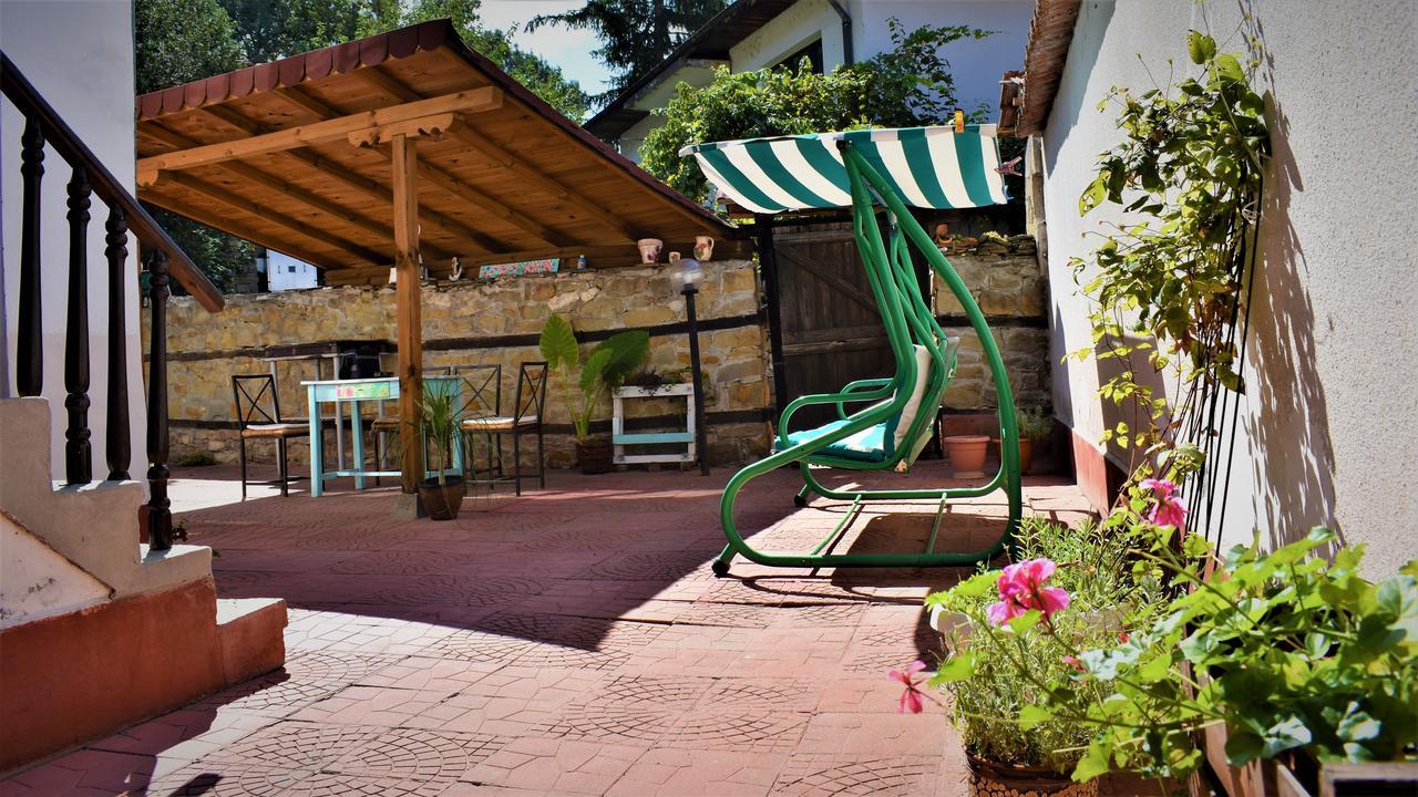 Hotel Bilyana Lowetsch Exterior foto